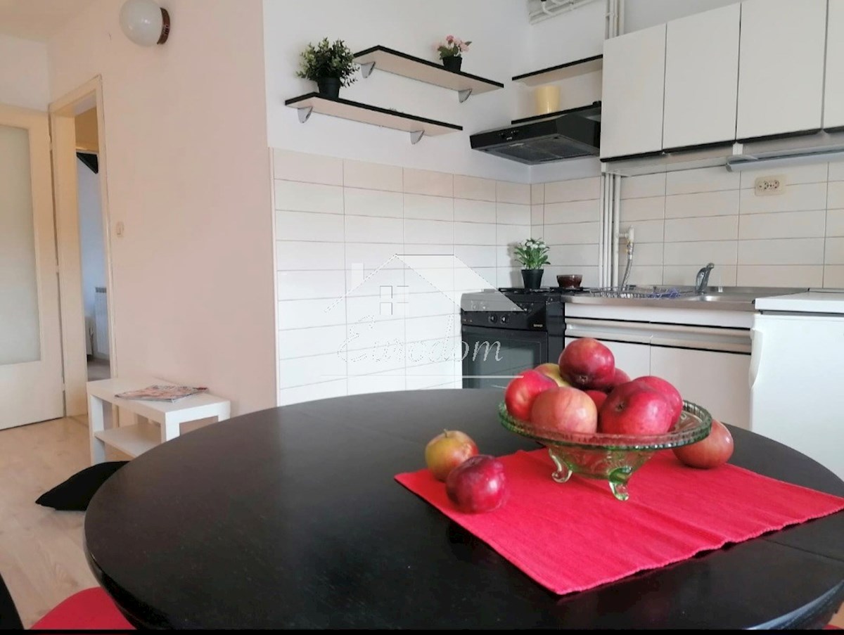 MAKSIMIR – APPARTAMENTO OŽEGOVIĆEVA, 38,99 m² – RISTRUTTURATO, ARREDATO, SUBITO ABITABILE!