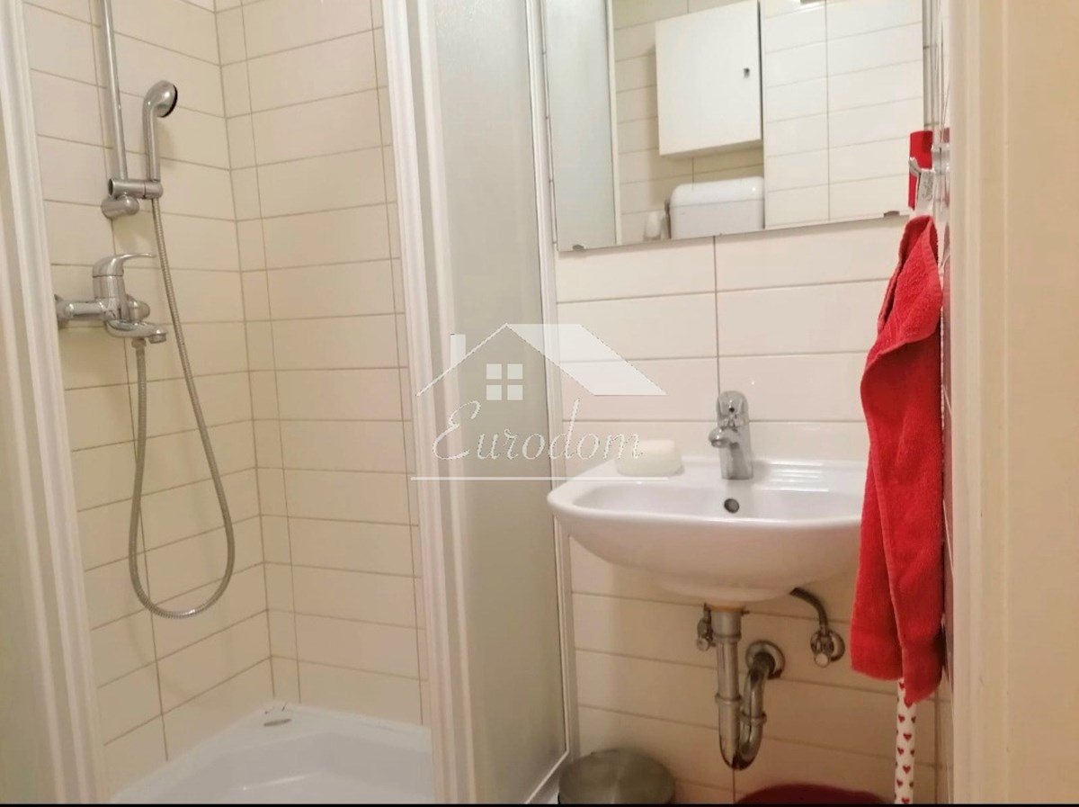 MAKSIMIR – APPARTAMENTO OŽEGOVIĆEVA, 38,99 m² – RISTRUTTURATO, ARREDATO, SUBITO ABITABILE!