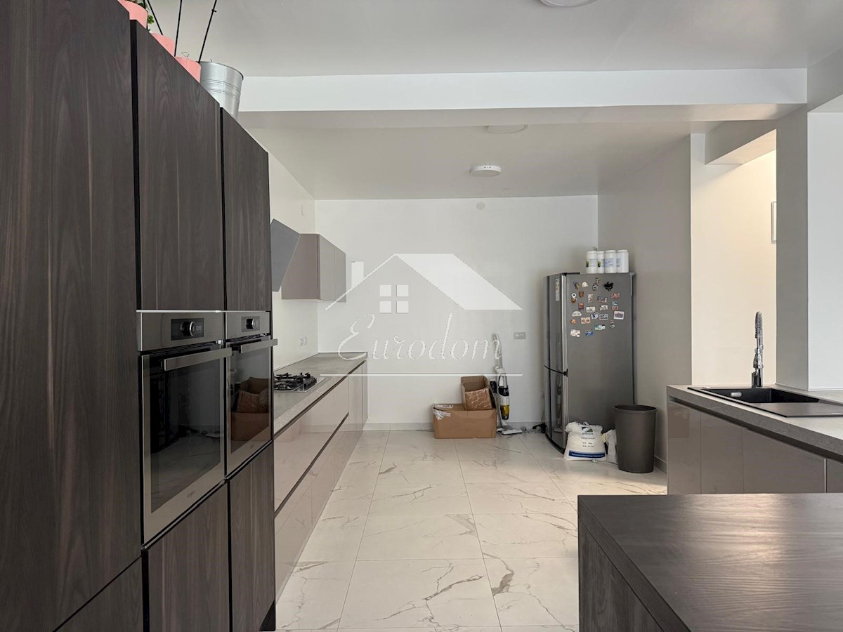 Casa di lusso a Gračani – ideale per vivere e investire