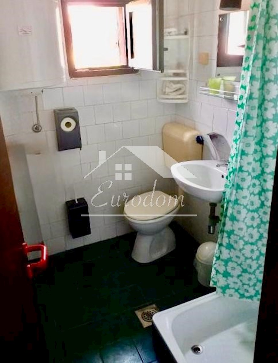 CASA IN VENDITA A VELO LOŠINJ – INVESTIMENTO IDEALE O PROGETTO DI RISTRUTTURAZIONE!