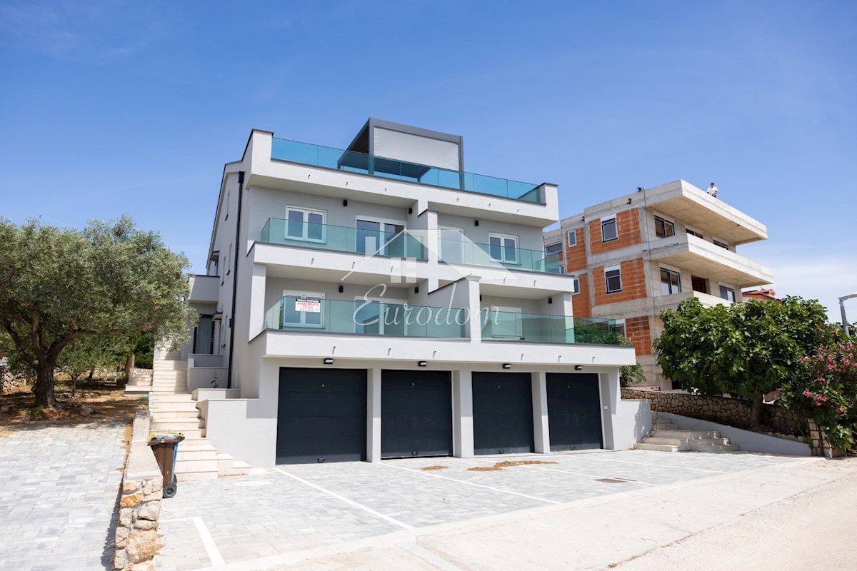 Mandre, isola di Pago – Appartamento con due camere da letto, vista mare e giardino, a 350 m dalla spiaggia