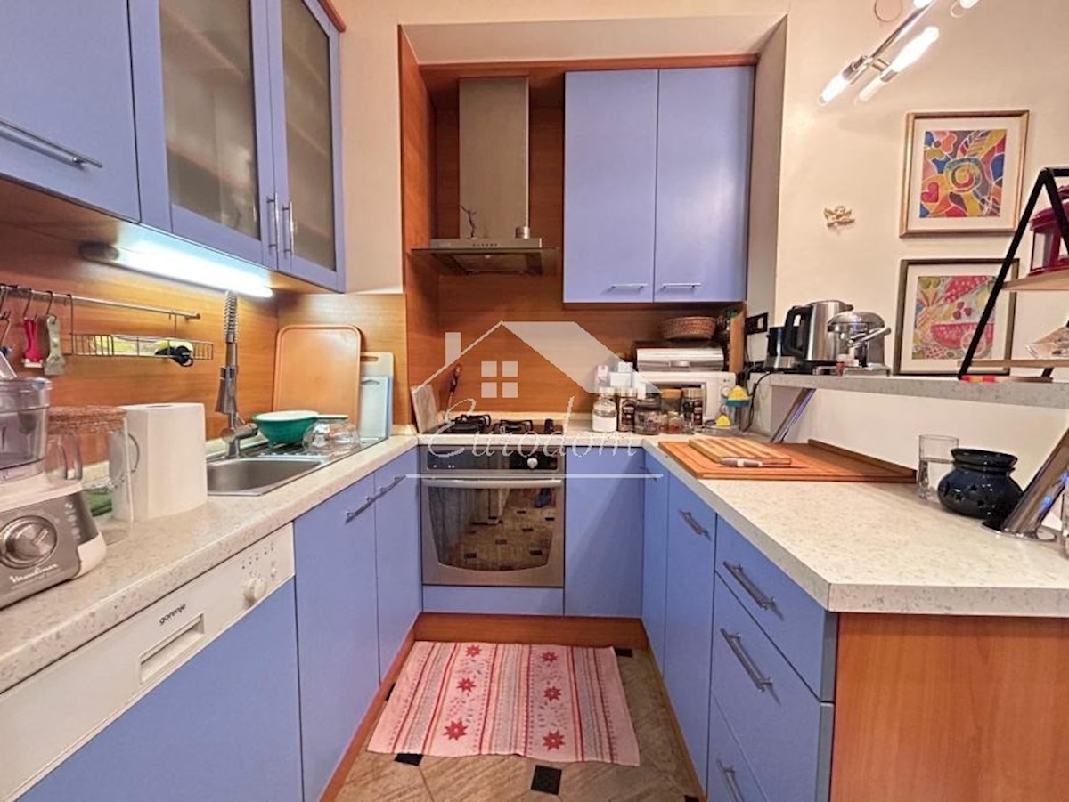 IN VENDITA – Appartamento di 77 m² al piano terra vicino alla stazione ovest, Zagabria