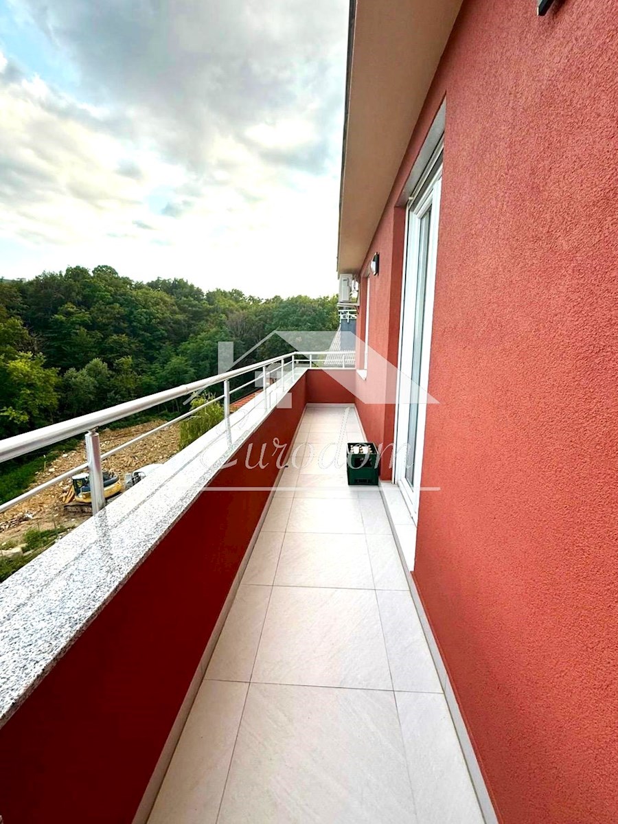 Appartamento di lusso in vendita a Remete – 138 m²