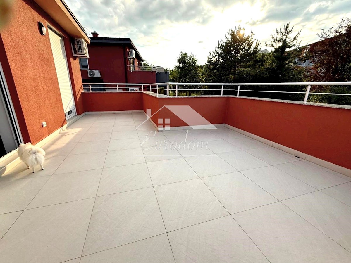 Appartamento di lusso in vendita a Remete – 138 m²