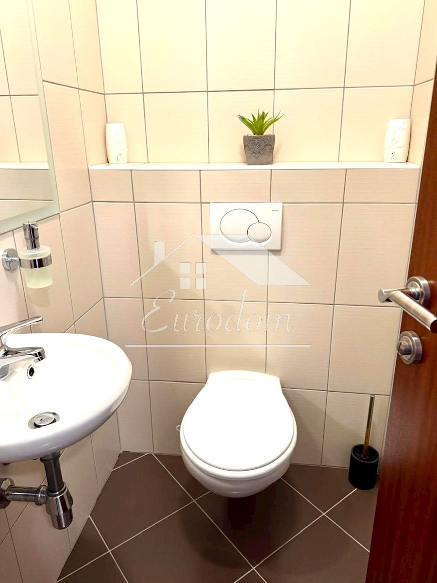 Appartamento di lusso in vendita a Remete – 138 m²