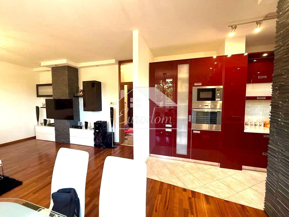 Appartamento di lusso in vendita a Remete – 138 m²