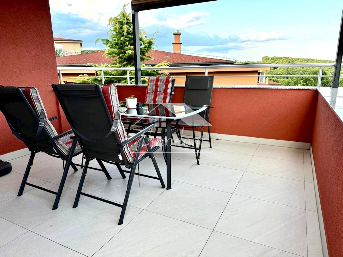 Appartamento di lusso in vendita a Remete – 138 m²
