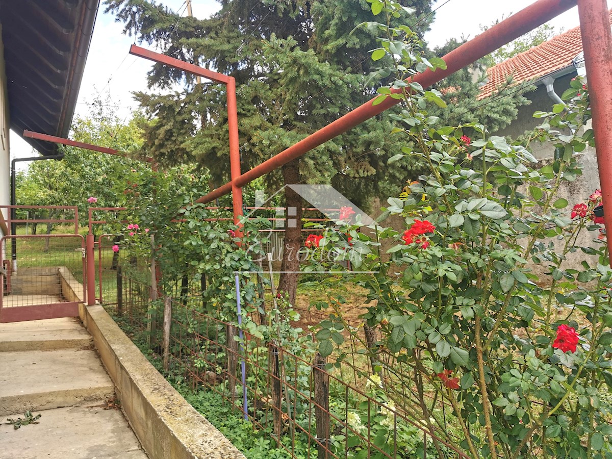 IN VENDITA: CASA COSTRUITA CON QUALITÀ – ZAGABRIA, BIZEK