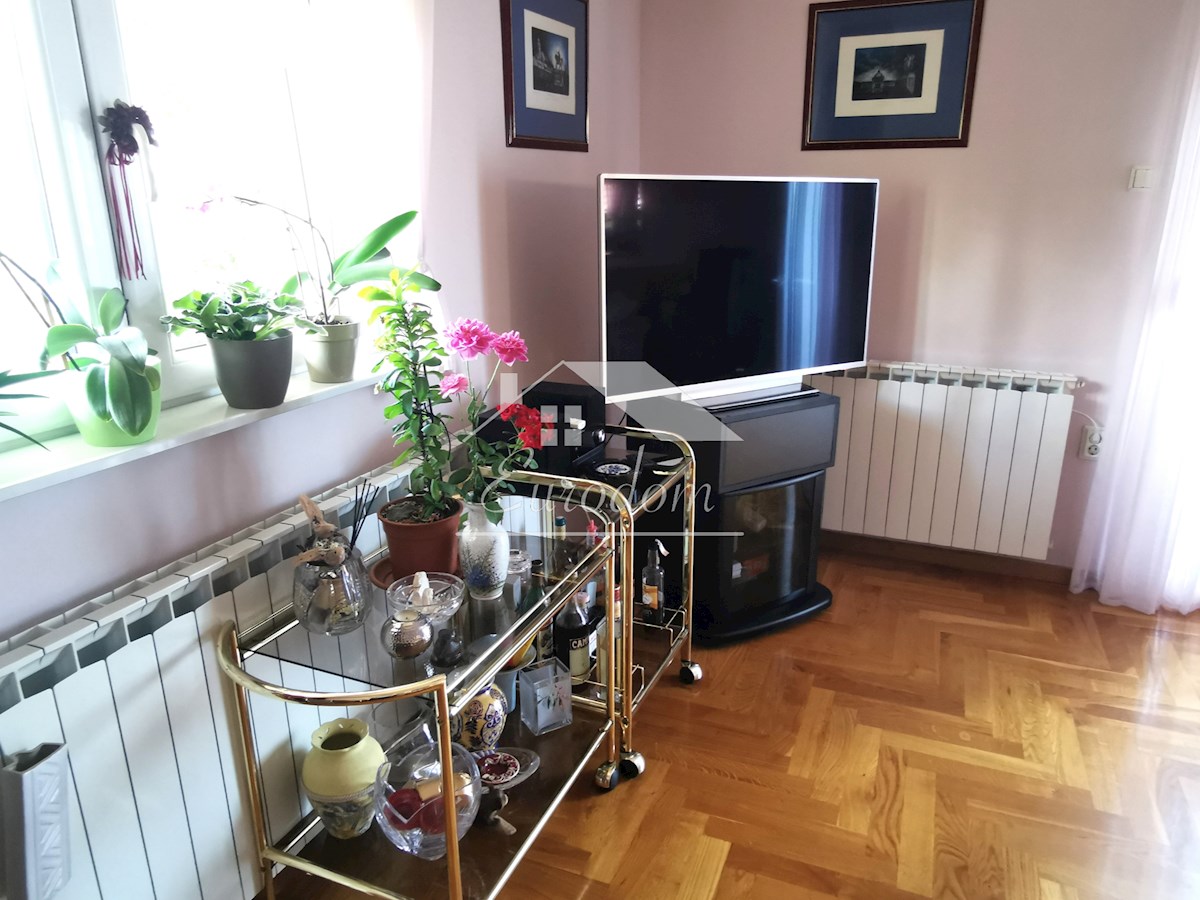 IN VENDITA: CASA COSTRUITA CON QUALITÀ – ZAGABRIA, BIZEK
