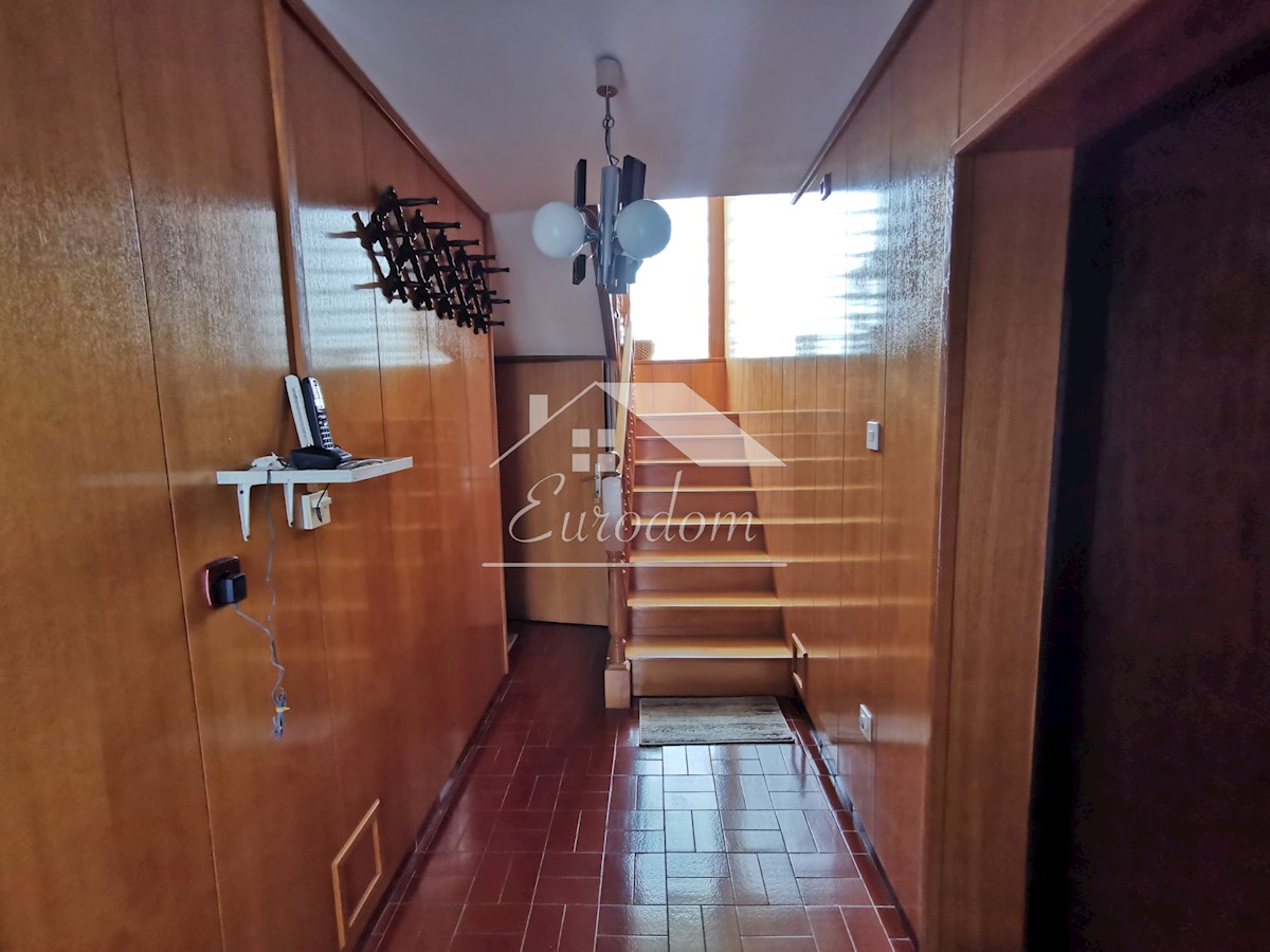 In vendita una casa familiare costruita con materiali di alta qualità a Strmec Stubički