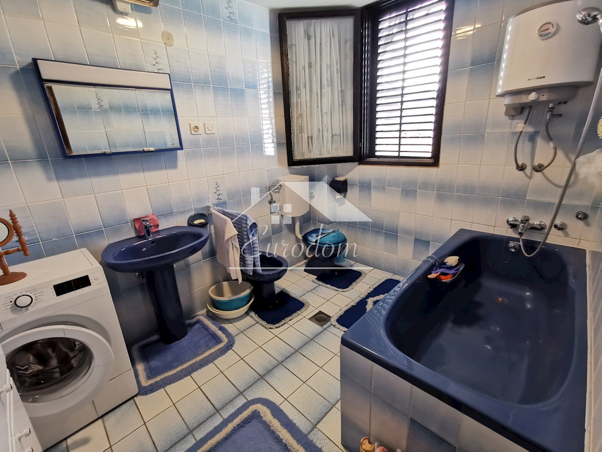 In vendita una casa familiare costruita con materiali di alta qualità a Strmec Stubički