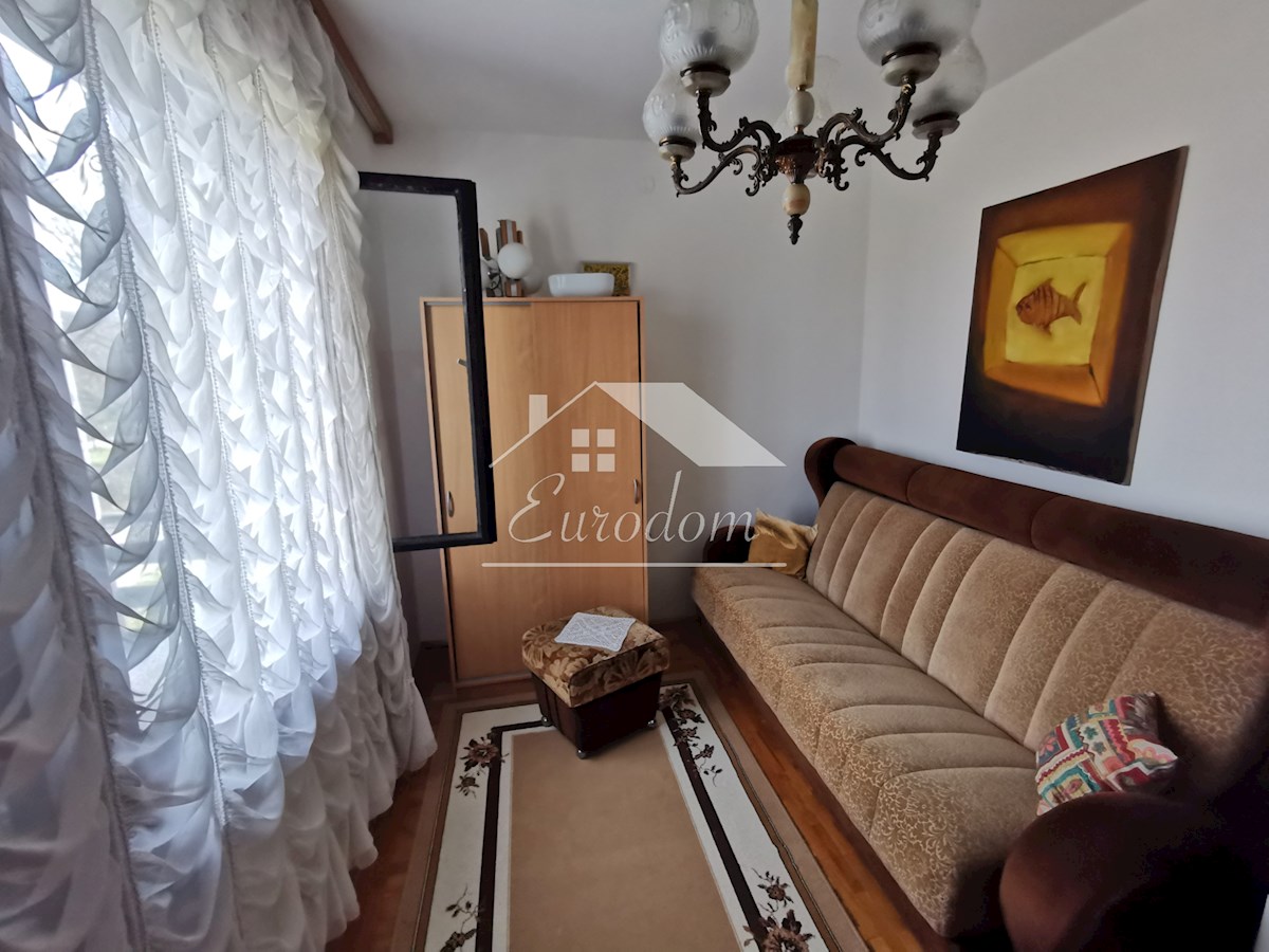 In vendita una casa familiare costruita con materiali di alta qualità a Strmec Stubički