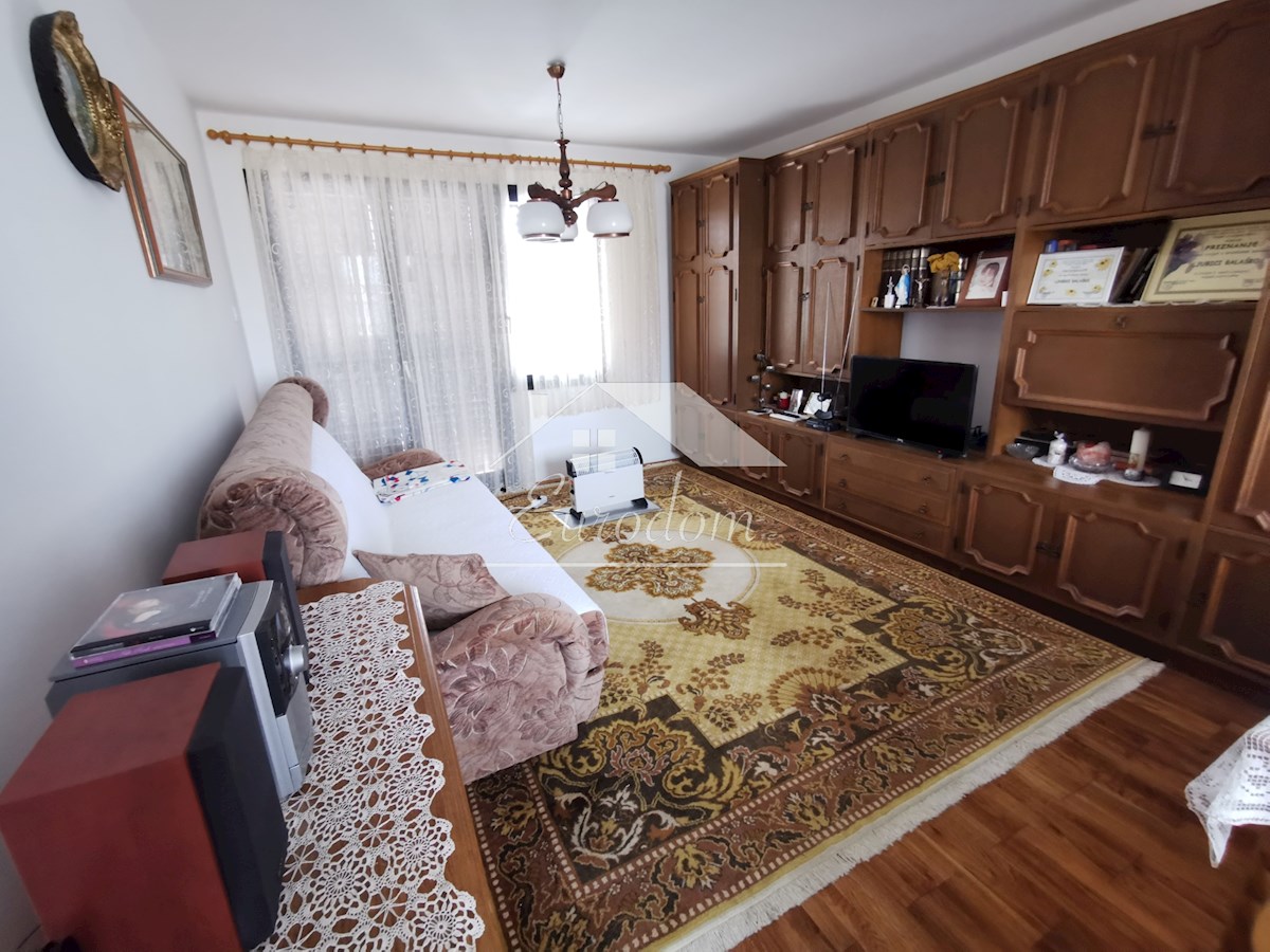 In vendita una casa familiare costruita con materiali di alta qualità a Strmec Stubički