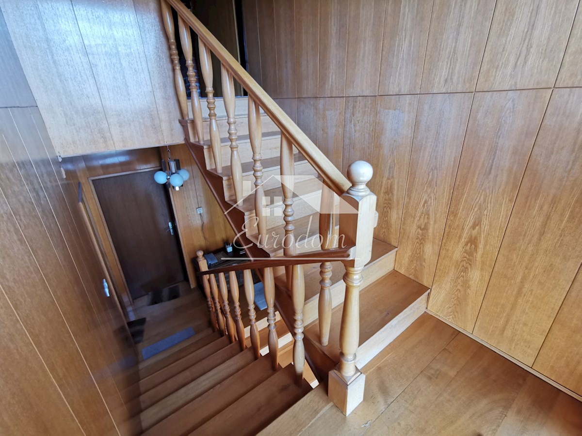 In vendita una casa familiare costruita con materiali di alta qualità a Strmec Stubički