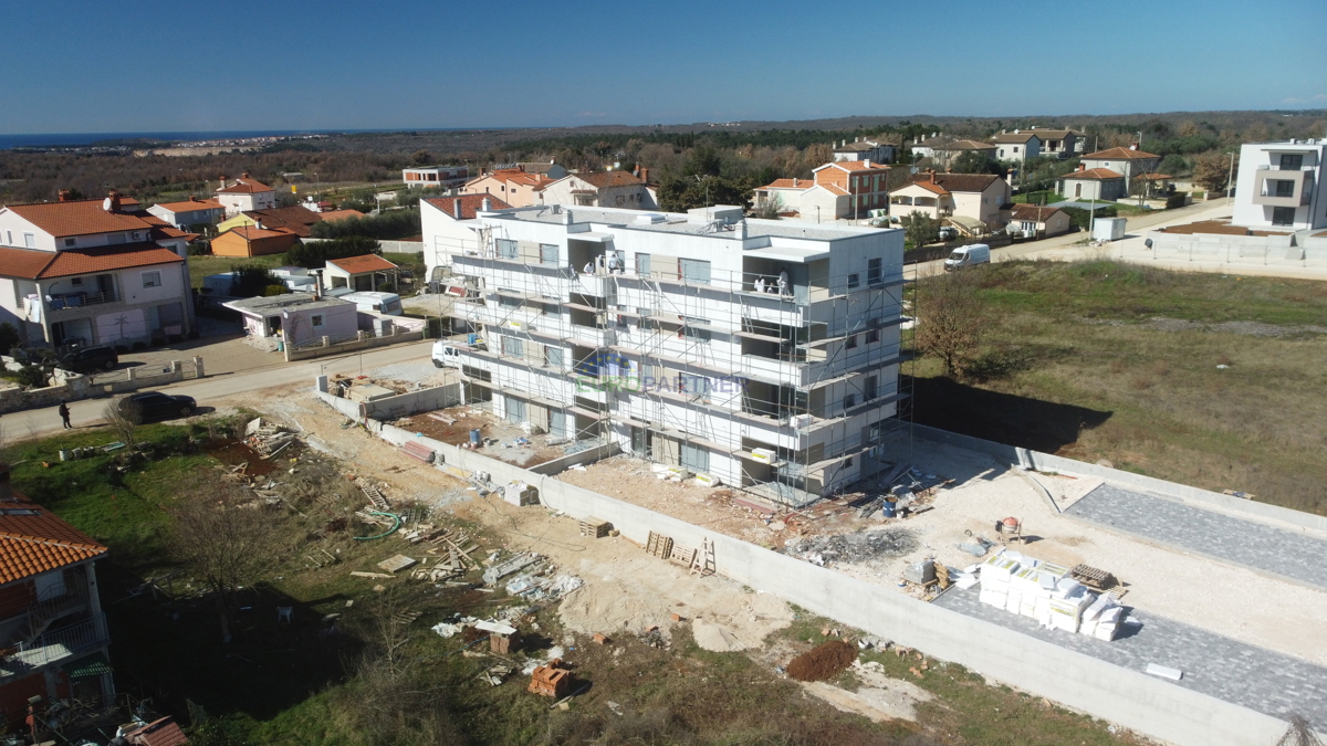 Appartamento 65m2, nuova costruzione, zona Parenzo, Istria
