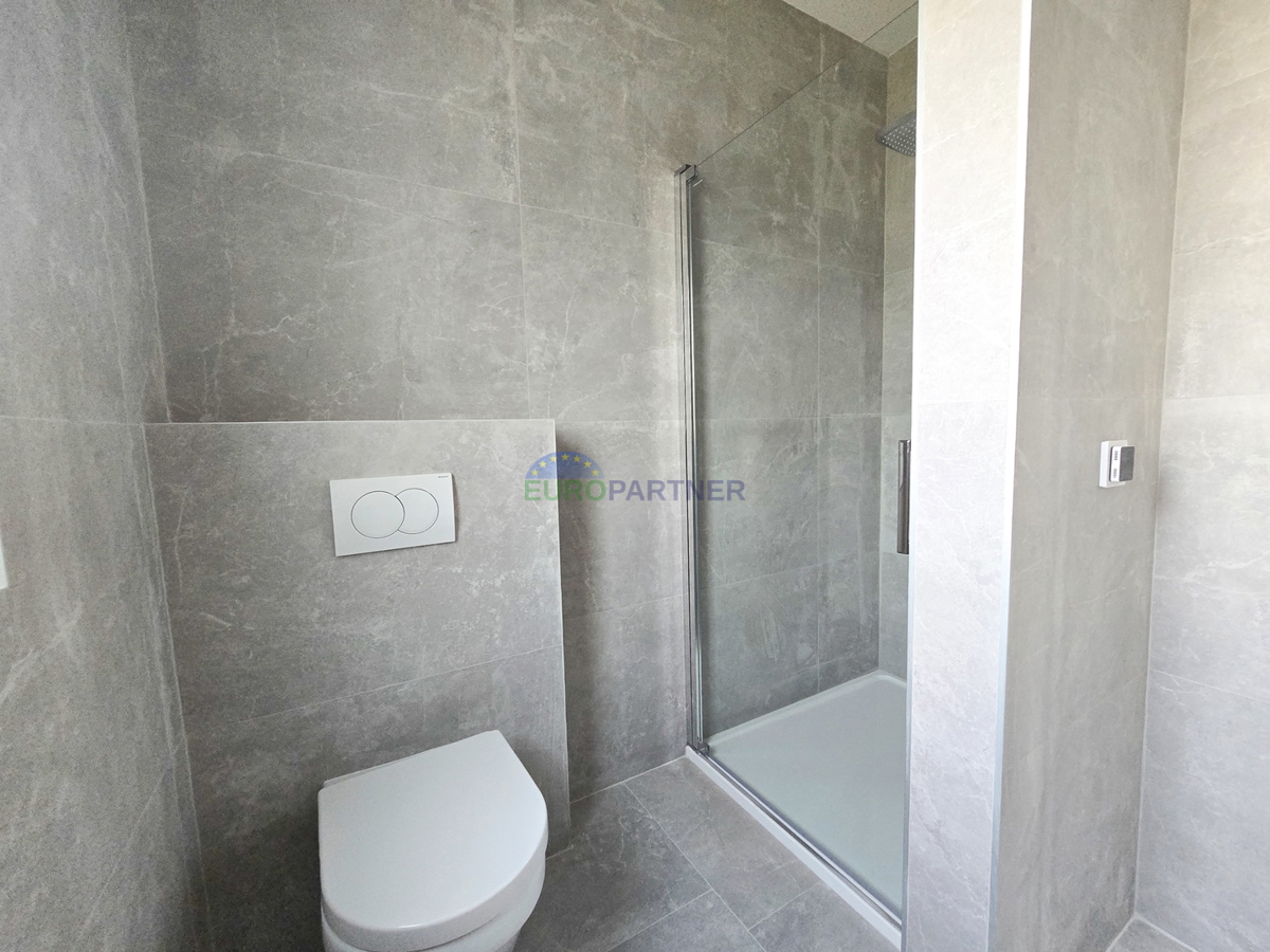 Appartamento 65m2, nuova costruzione, zona Parenzo, Istria