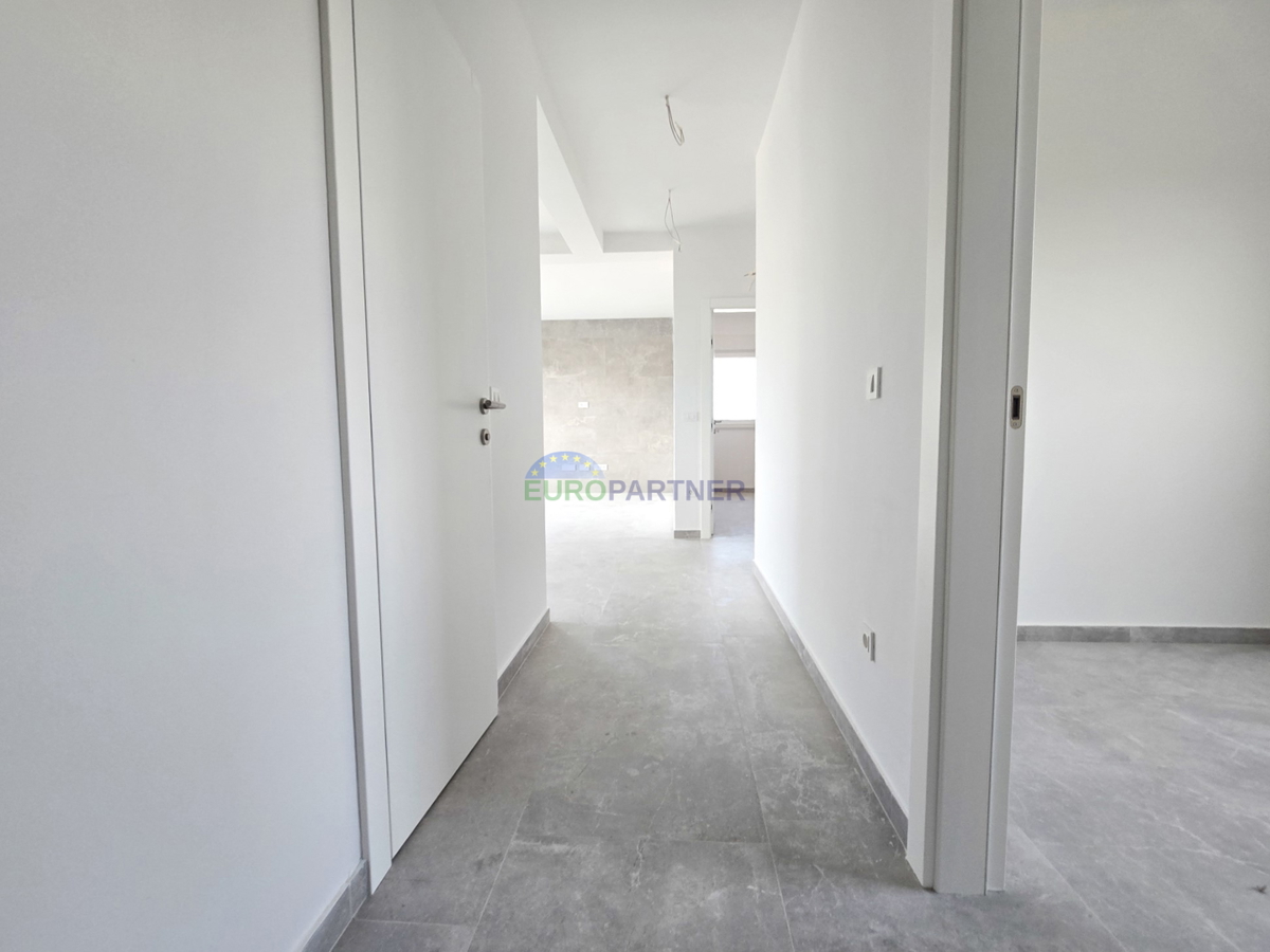 Appartamento 65m2, nuova costruzione, zona Parenzo, Istria