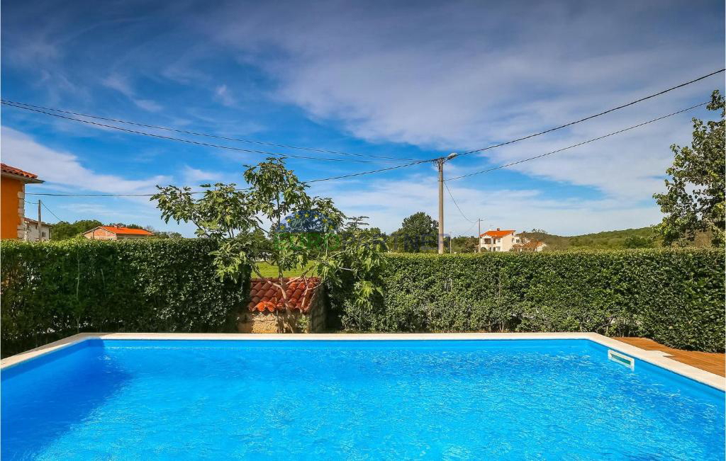 Istria, Parenzo, moderna casa a un piano con piscina