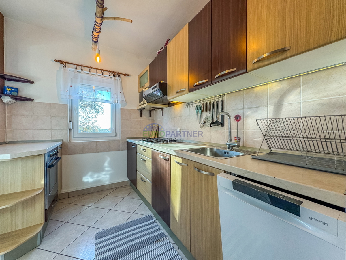 Ampio appartamento con vista mare, Poreč 4,5 km