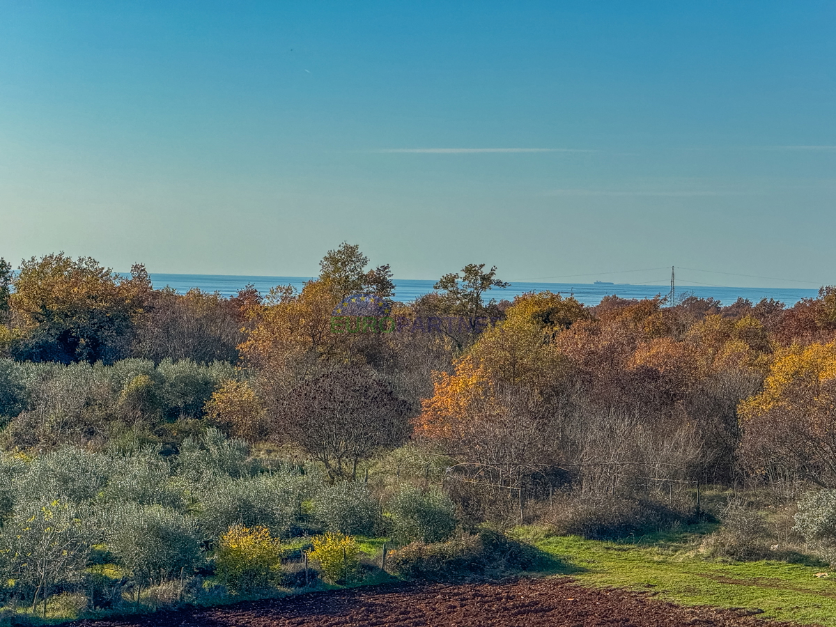 Ampio appartamento con vista mare, Poreč 4,5 km