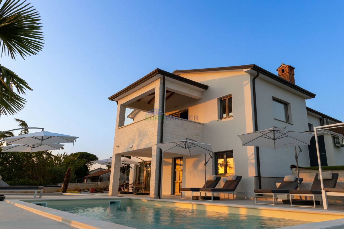 Villa di lusso e moderna con vista panoramica sul mare, Poreč, Istria