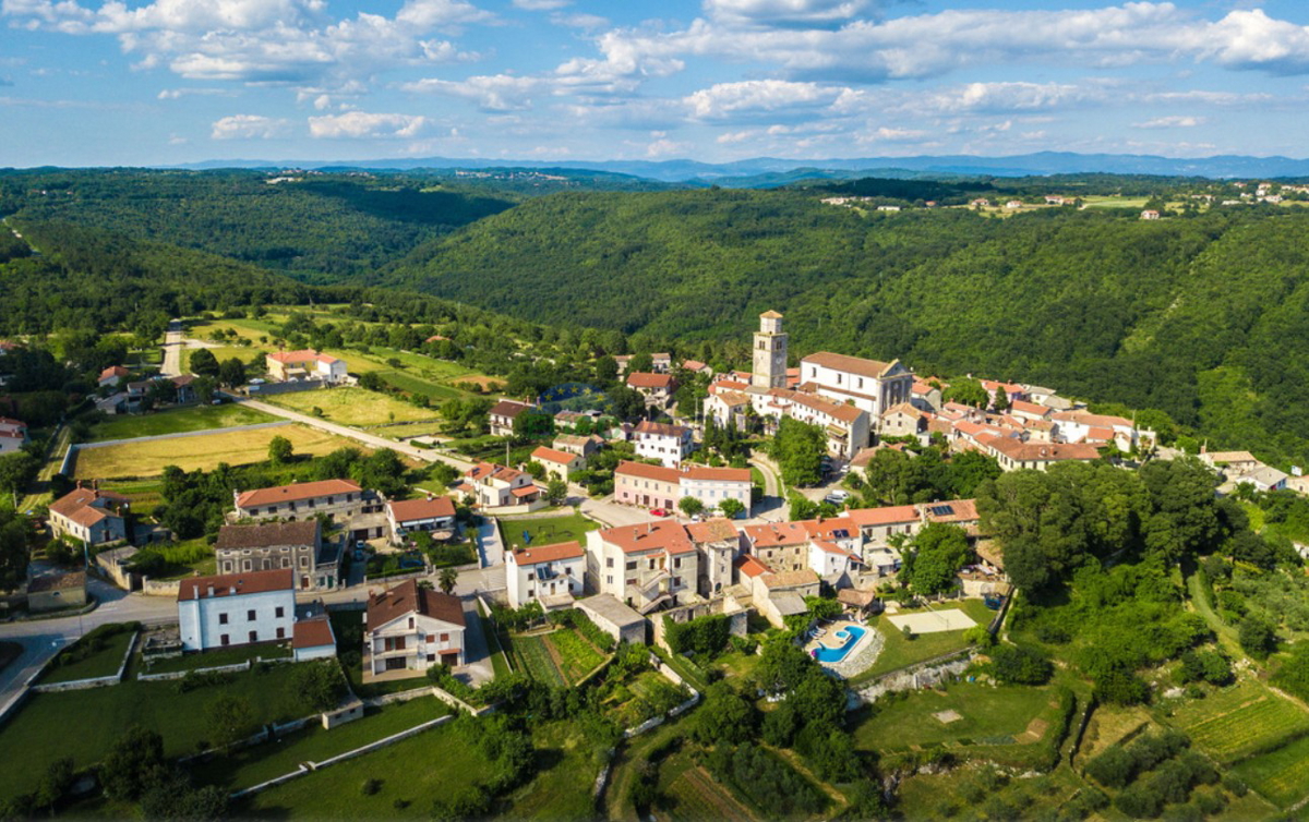 Istra, Beram, terreno edificabile in ottima posizione