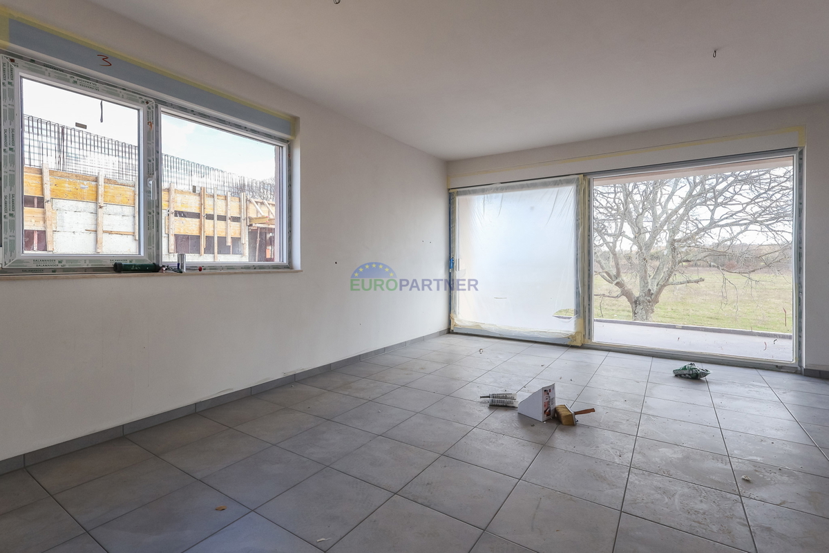 Moderno appartamento con 3 camere da letto, Parenzo, a 4 km dal mare