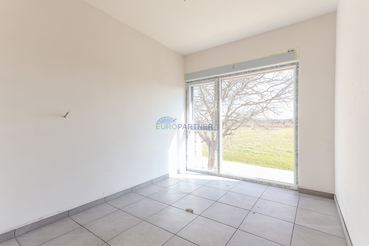 Moderno appartamento con 3 camere da letto, Parenzo, a 4 km dal mare