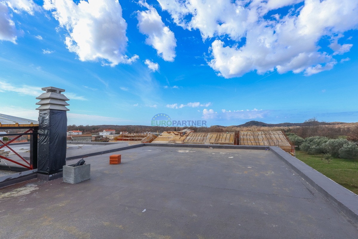 Moderno appartamento con 3 camere da letto, Parenzo, a 4 km dal mare