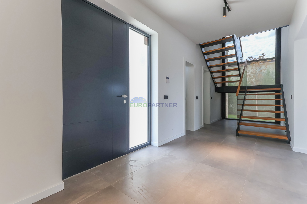 Parenzo - Villa di lusso indipendente con vista mare e piscina