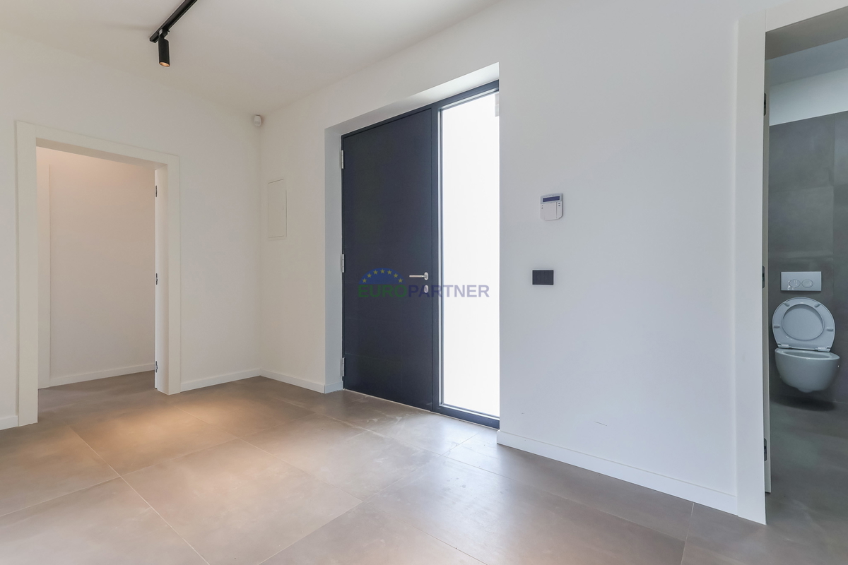 Parenzo - Villa di lusso indipendente con vista mare e piscina