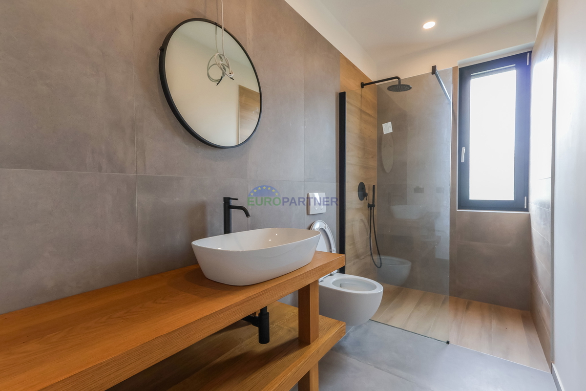 Parenzo - Villa di lusso indipendente con vista mare e piscina
