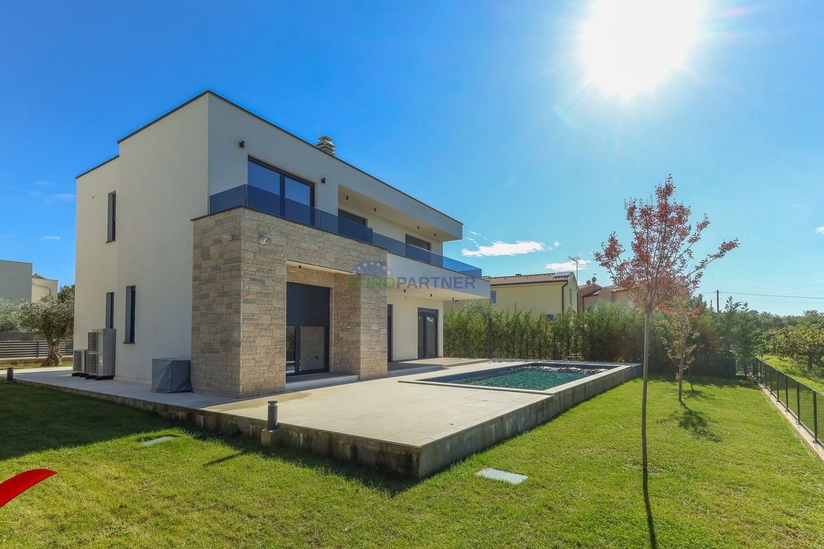 Parenzo - Villa di lusso indipendente con vista mare e piscina