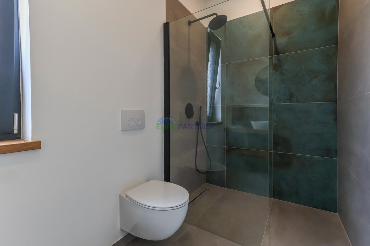Parenzo - Villa di lusso indipendente con vista mare e piscina