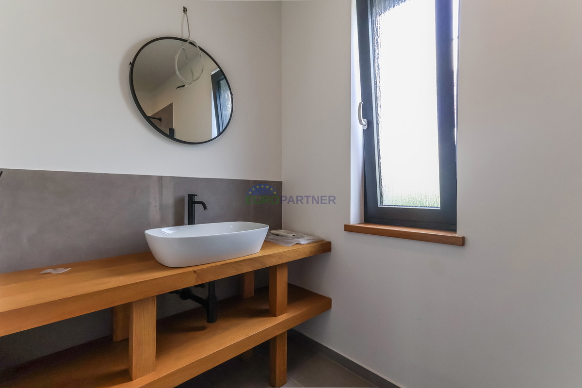 Parenzo - Villa di lusso indipendente con vista mare e piscina