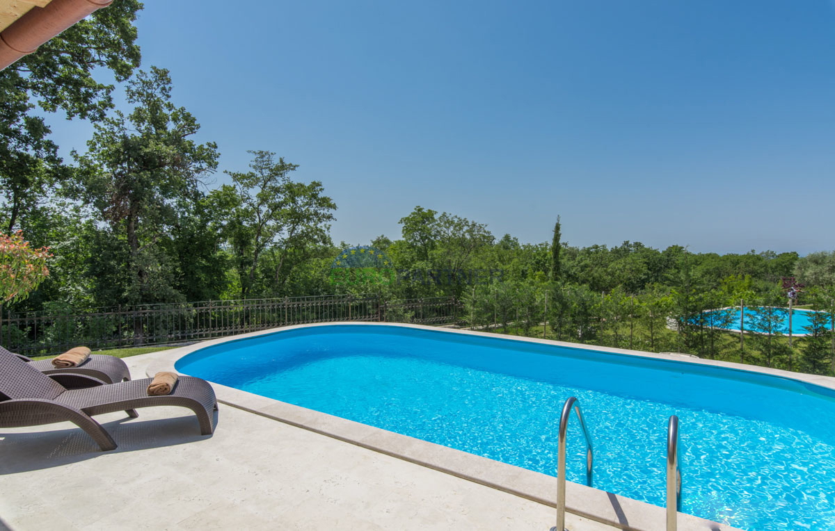 Istria, Umago, casa con piscina e vista mare