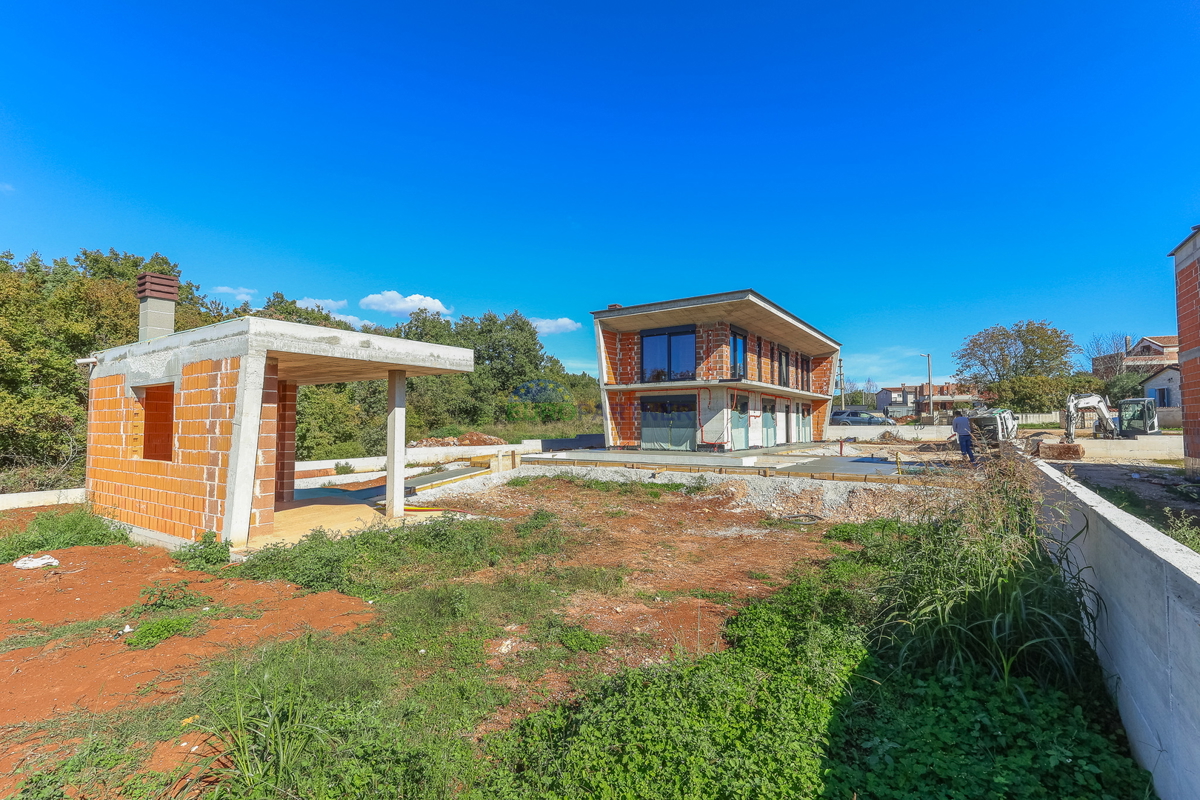 &quot;Villa Black Beauty&quot; attende il suo nuovo proprietario, realizzata con il metodo di costruzione &quot;chiavi in ​​mano&quot;.