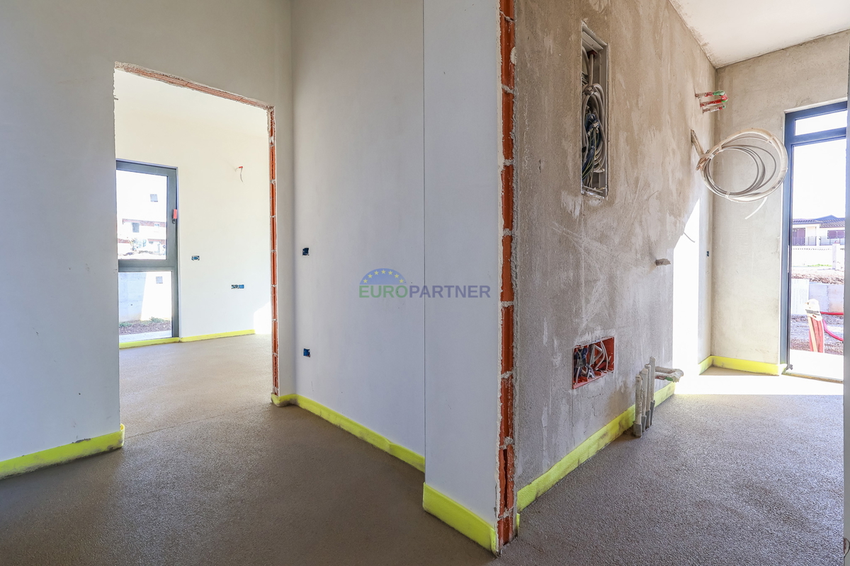 "Villa Black Beauty" attende il suo nuovo proprietario, realizzata con il metodo di costruzione "chiavi in ​​mano".