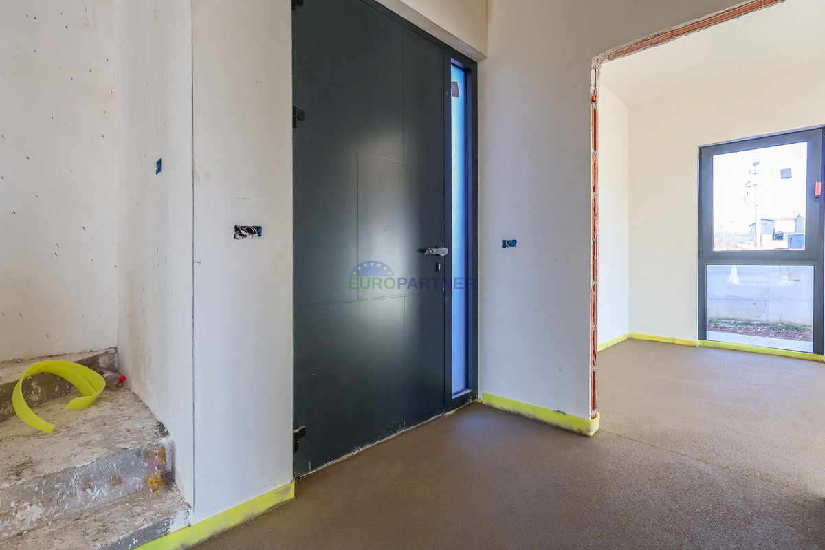 "Villa Black Beauty" attende il suo nuovo proprietario, realizzata con il metodo di costruzione "chiavi in ​​mano".