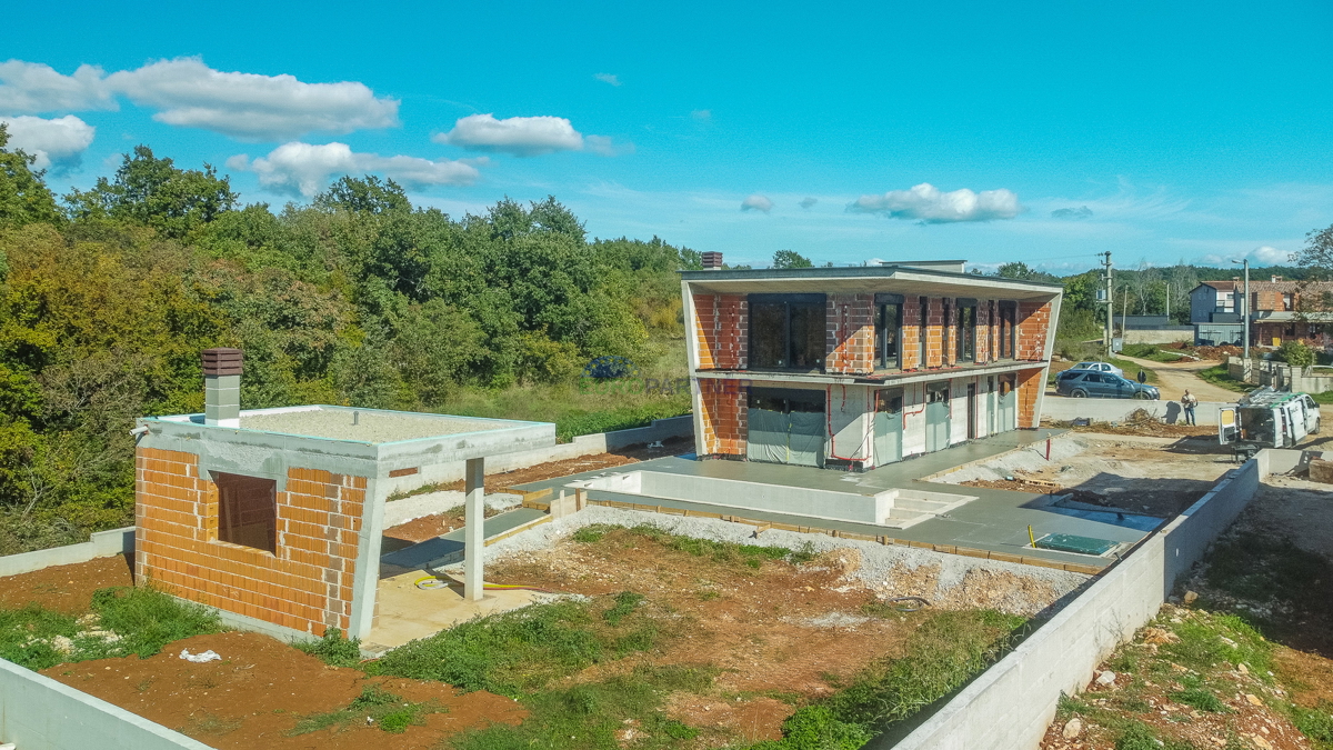 &quot;Villa Black Beauty&quot; attende il suo nuovo proprietario, realizzata con il metodo di costruzione &quot;chiavi in ​​mano&quot;.