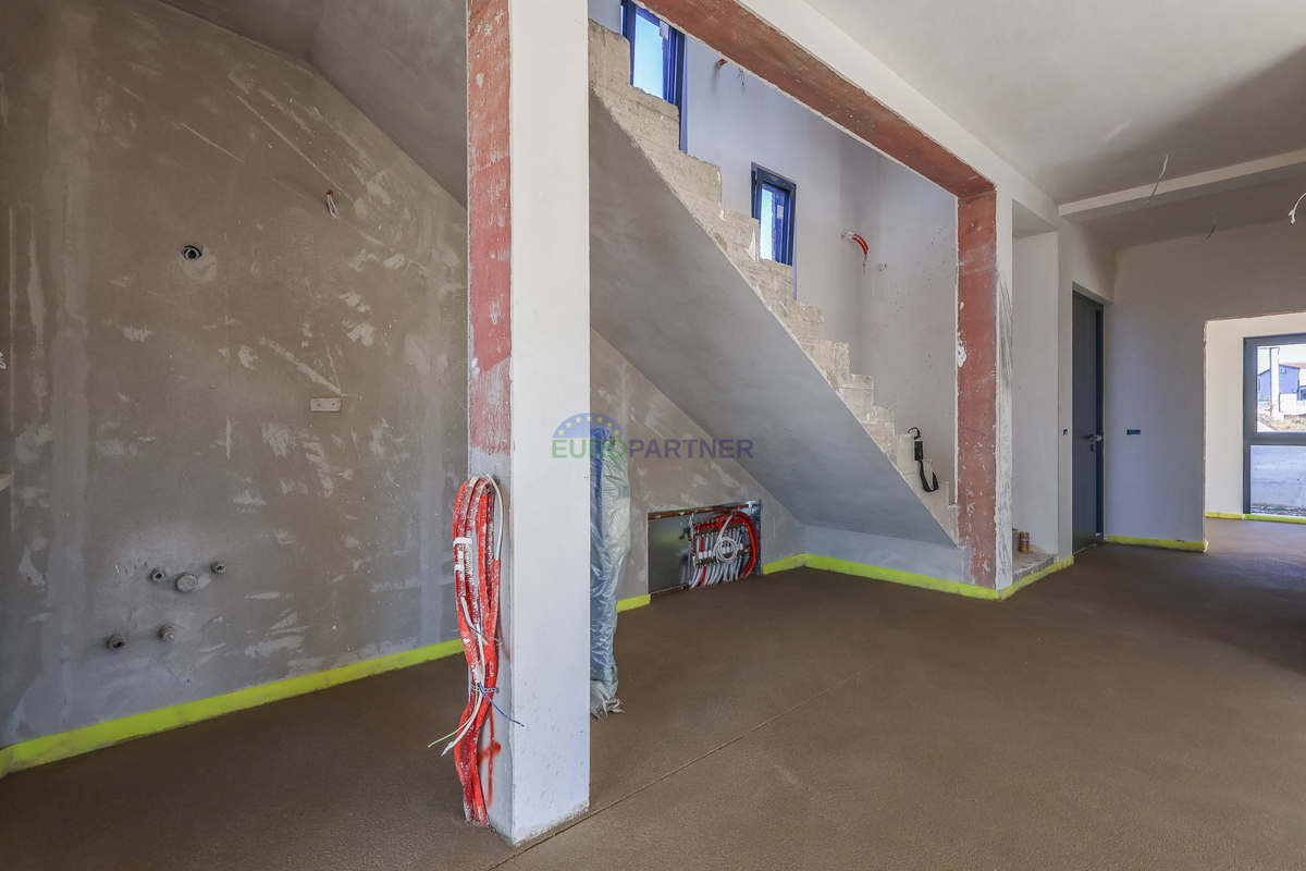 "Villa Black Beauty" attende il suo nuovo proprietario, realizzata con il metodo di costruzione "chiavi in ​​mano".