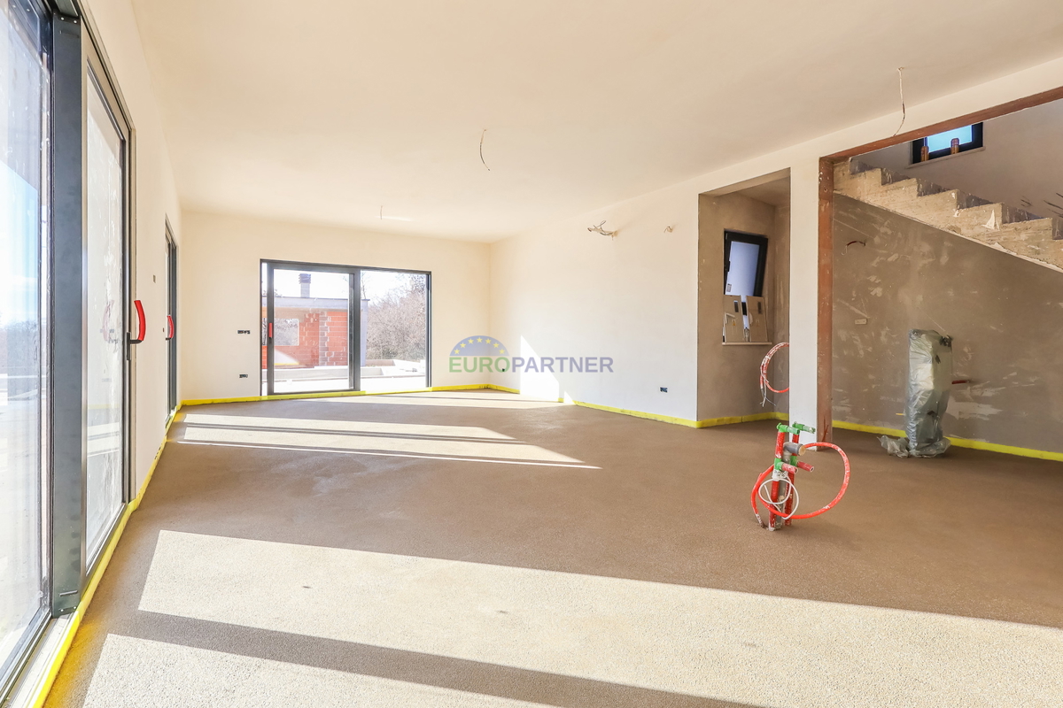 "Villa Black Beauty" attende il suo nuovo proprietario, realizzata con il metodo di costruzione "chiavi in ​​mano".