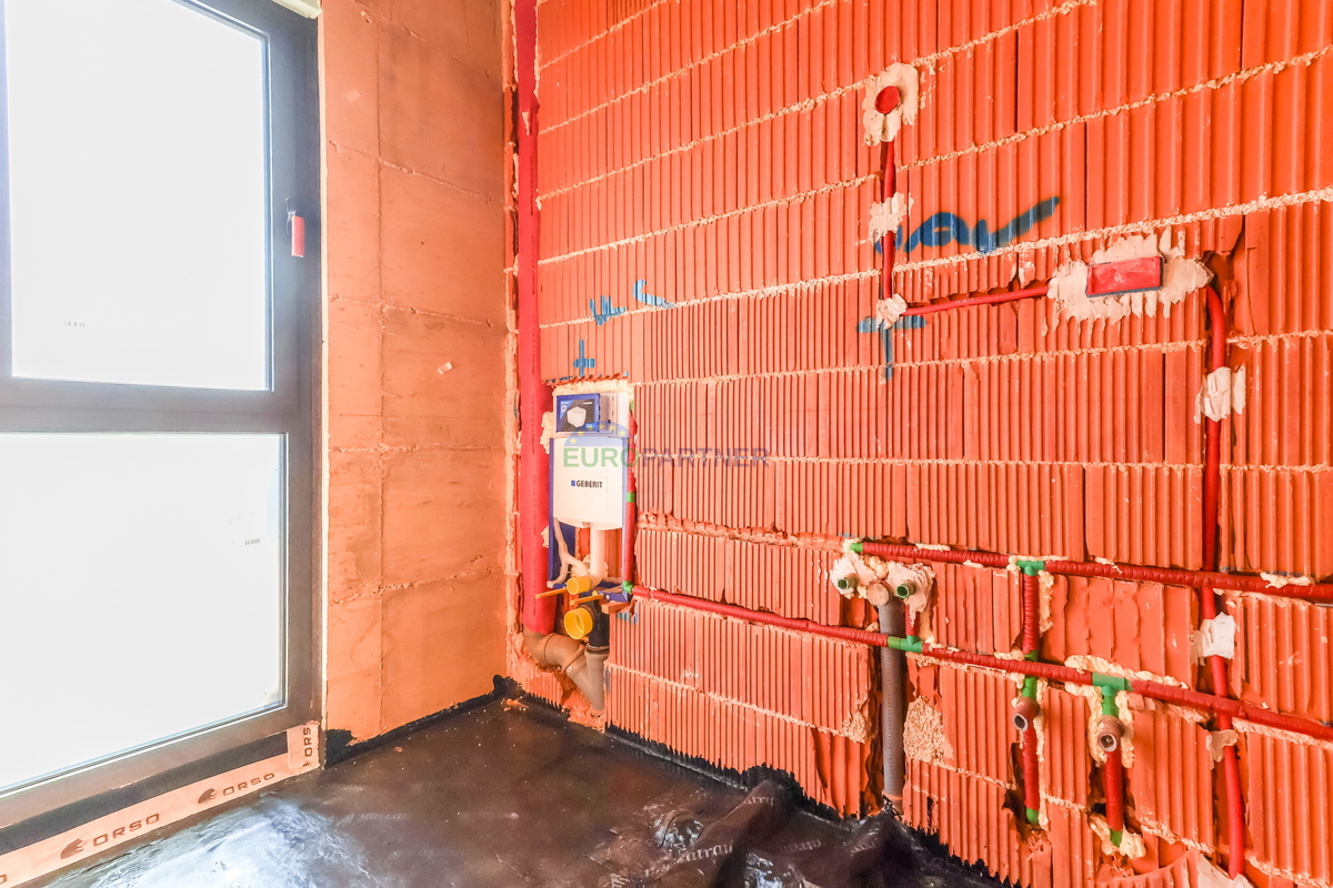 &quot;Villa Black Beauty&quot; attende il suo nuovo proprietario, realizzata con il metodo di costruzione &quot;chiavi in ​​mano&quot;.