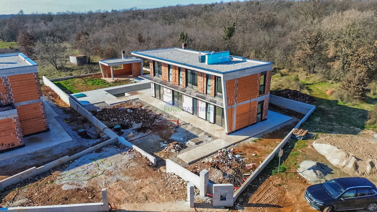 "Villa Black Beauty" attende il suo nuovo proprietario, realizzata con il metodo di costruzione "chiavi in ​​mano".