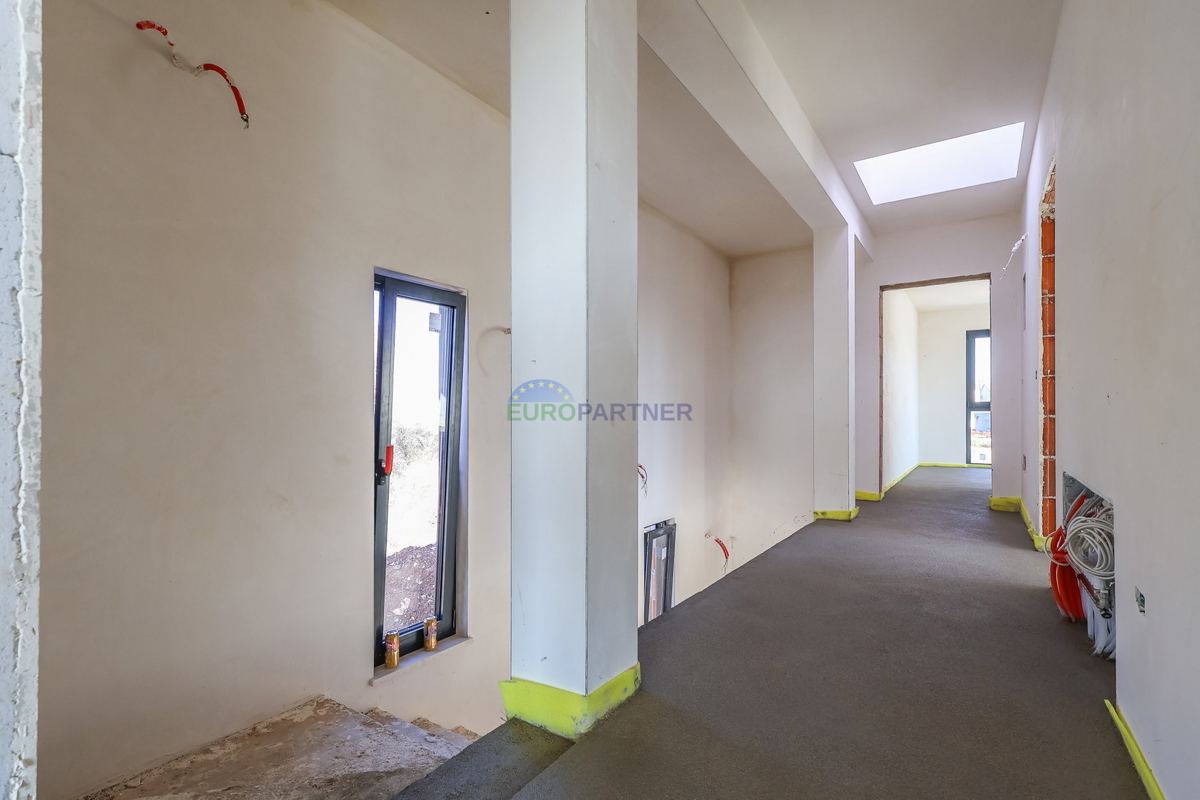 "Villa Black Beauty" attende il suo nuovo proprietario, realizzata con il metodo di costruzione "chiavi in ​​mano".