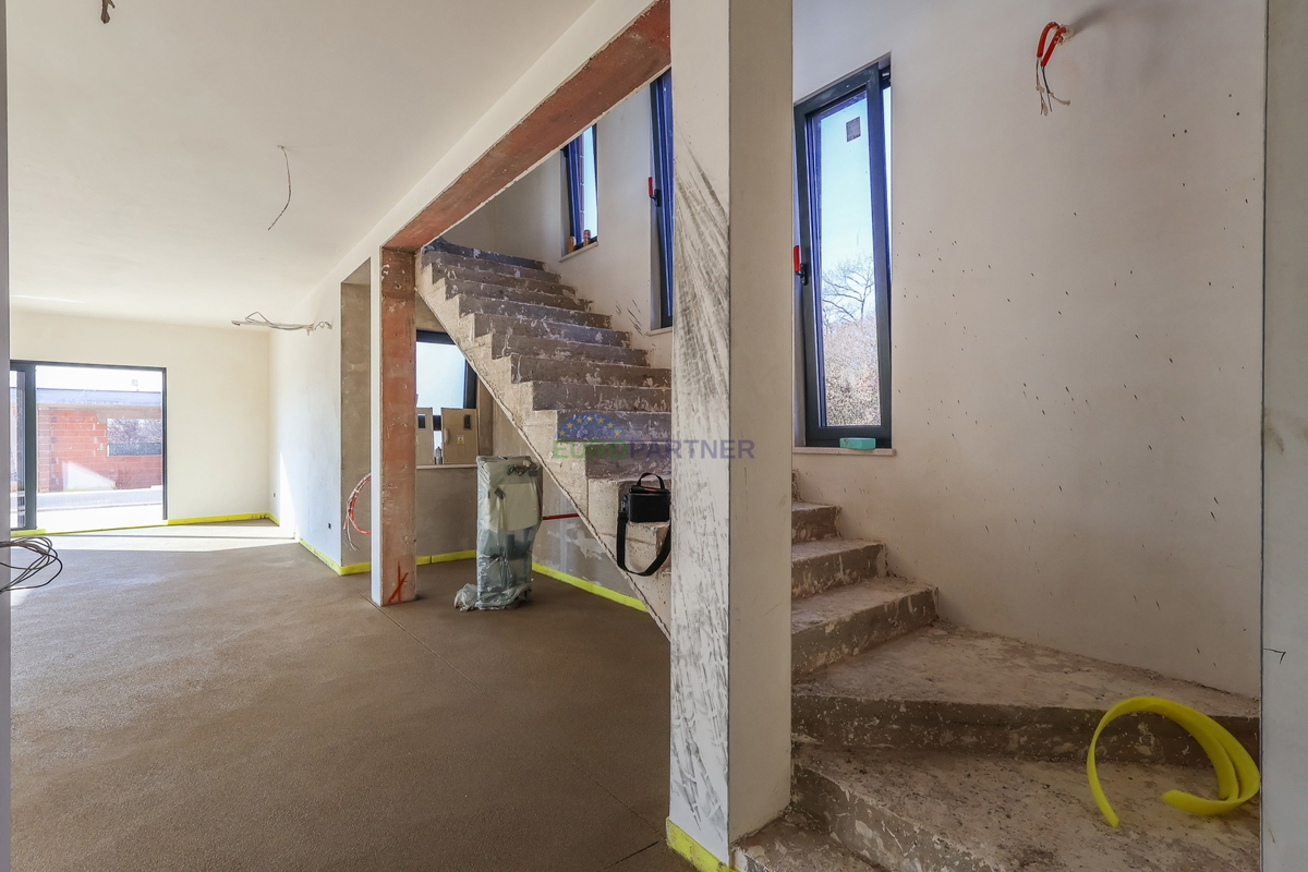 "Villa Black Beauty" attende il suo nuovo proprietario, realizzata con il metodo di costruzione "chiavi in ​​mano".