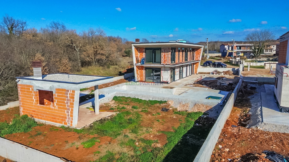 "Villa Black Beauty" attende il suo nuovo proprietario, realizzata con il metodo di costruzione "chiavi in ​​mano".