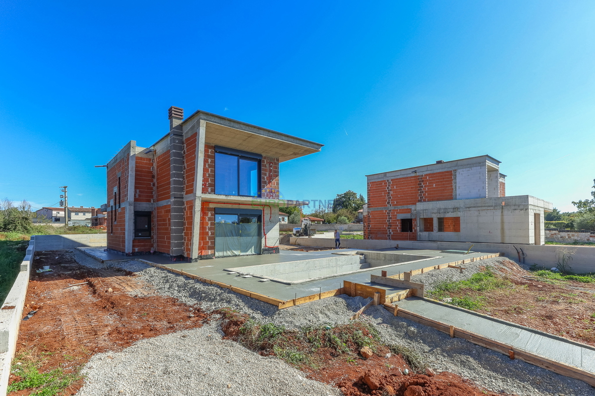 &quot;Villa Black Beauty&quot; attende il suo nuovo proprietario, realizzata con il metodo di costruzione &quot;chiavi in ​​mano&quot;.