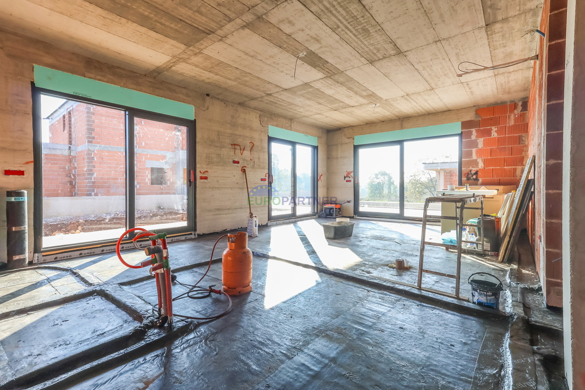 &quot;Villa Black Beauty&quot; attende il suo nuovo proprietario, realizzata con il metodo di costruzione &quot;chiavi in ​​mano&quot;.