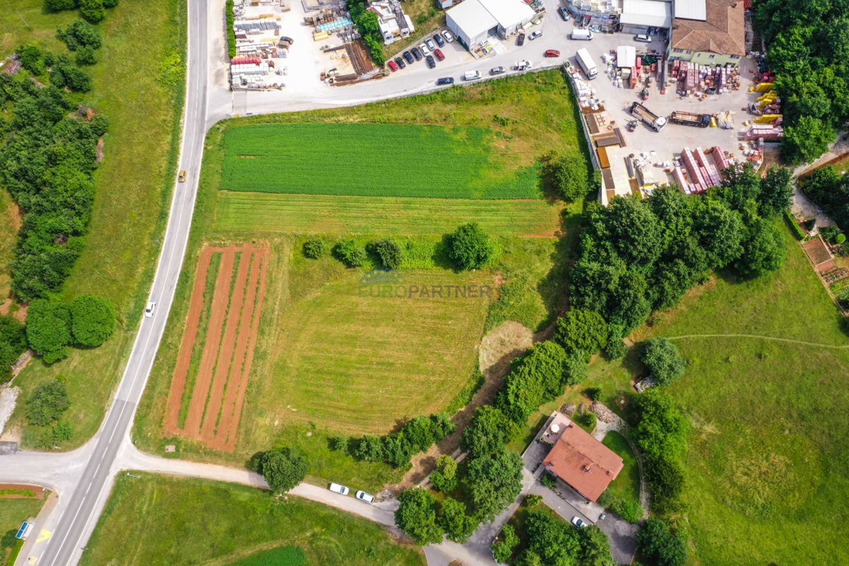 Terreno commerciale, Pisino, Istria